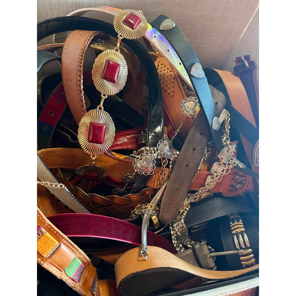 Vintage & Modern Belts lot all sizes concha, vintage, 90s, modern approx 20 pcs - Picture 2 of 5